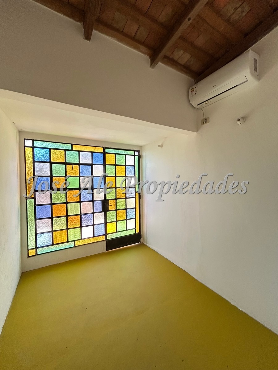 2521_WhatsApp Image 2025-08-28 at 11.20.37.jpeg